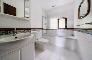 Photo 20- click for photo gallery